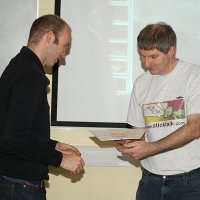 2010_Winter_AGM_Derek_awarding_photo_prize